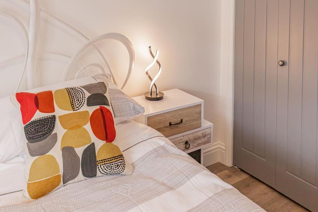 Flat 3, 161 Crescent Road - Luxury Appartement *