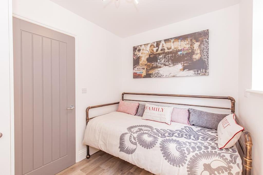 Flat 3, 161 Crescent Road - Luxury Appartement